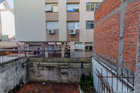 Image 4 - 861719
