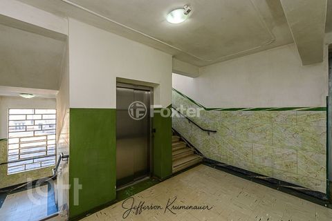 Image 11 - 861731