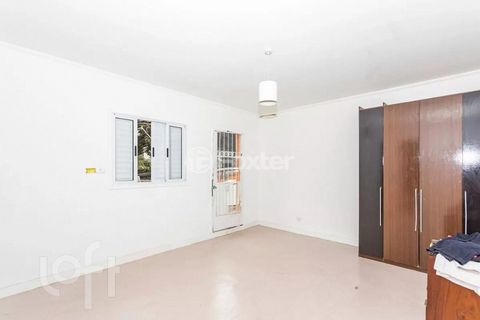 Image 7 - 861740