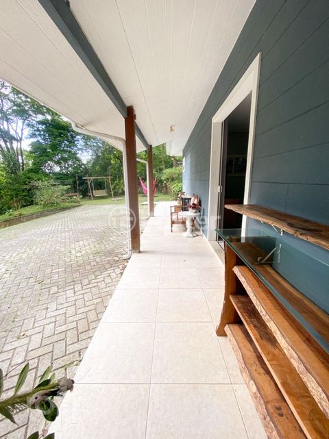 Image 10 - 861927