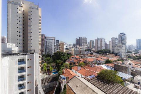 Image 15 - 862107