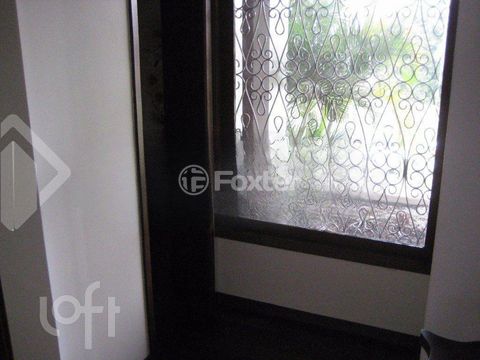 Image 7 - 862140