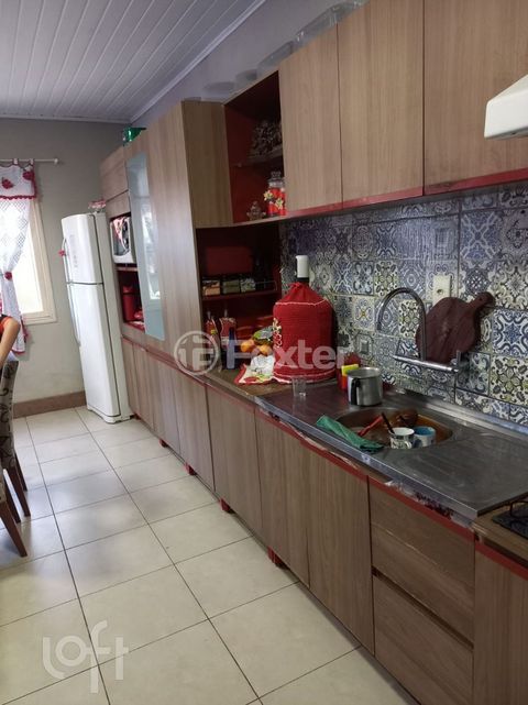 Image 5 - 862389