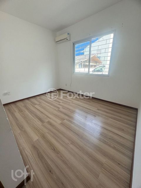 Image 8 - 862598