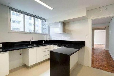 Image 10 - 862937