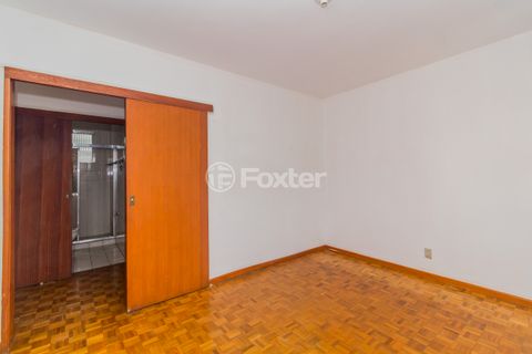 Image 7 - 862988