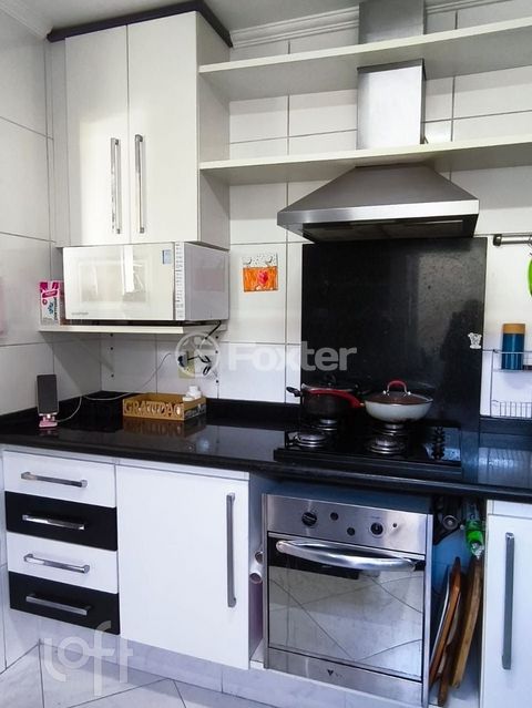 Image 7 - 863050