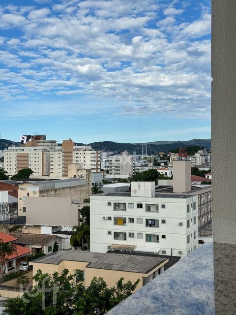 Image 10 - 863088