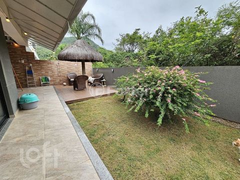 Image 14 - 863394