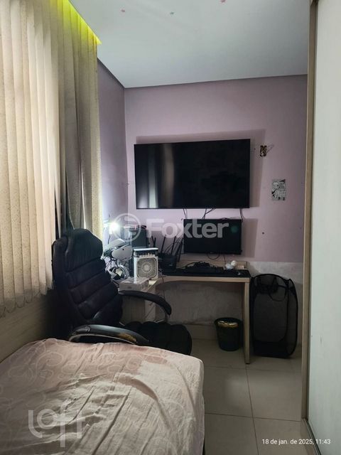 Image 10 - 863426