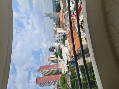 Image 4 - 863489
