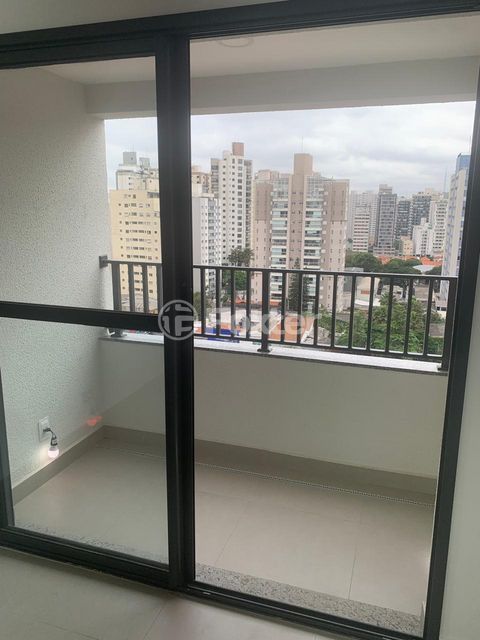 Image 3 - 863672