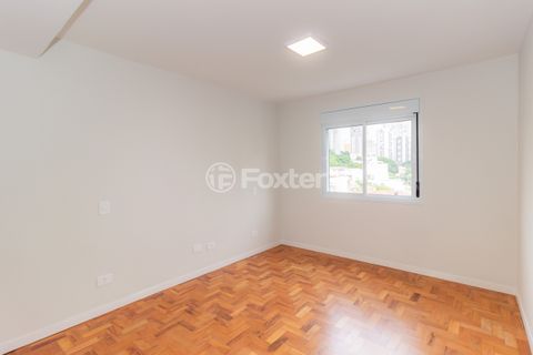 Image 7 - 863673