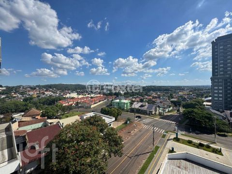 Image 13 - 863674