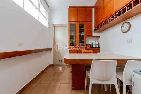 Image 7 - 863698