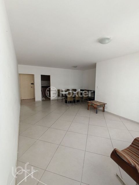 Image 0 - 863758