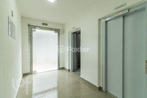 Image 10 - 863778