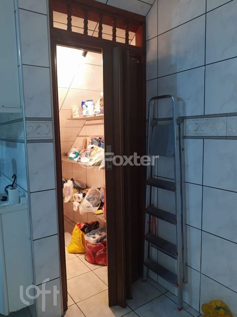 Image 8 - 863840