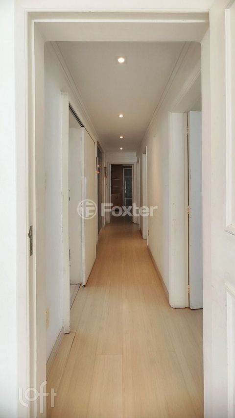 Image 6 - 863868