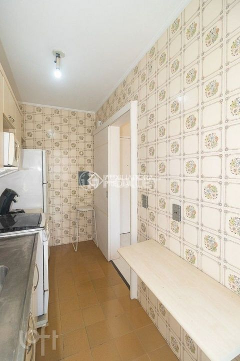Image 8 - 863884