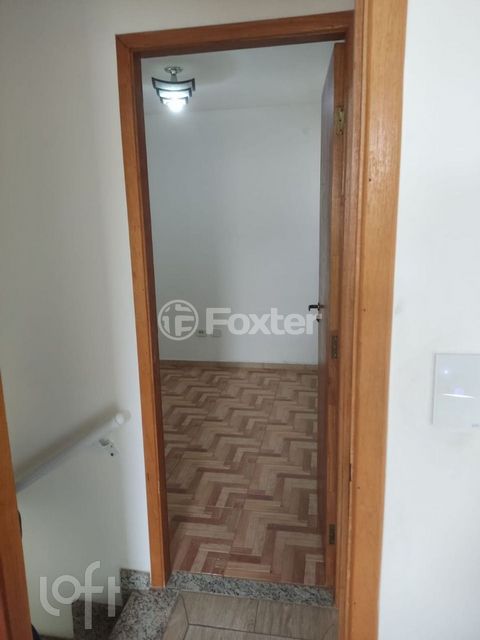 Image 6 - 863912