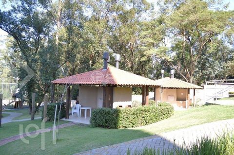 Image 3 - 863936