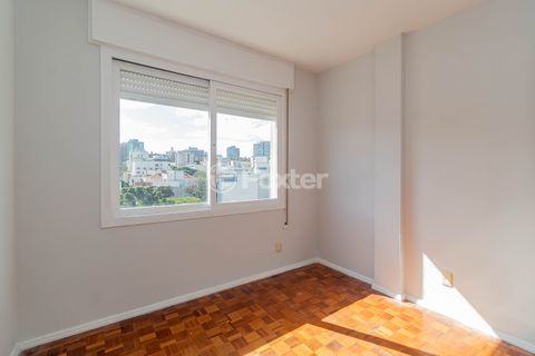 Image 7 - 863981