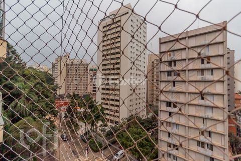 Image 13 - 863993