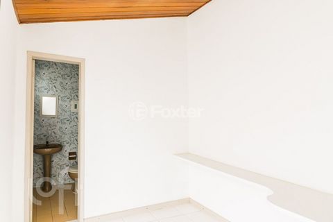 Image 16 - 864002