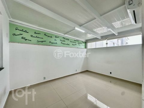 Image 11 - 864043