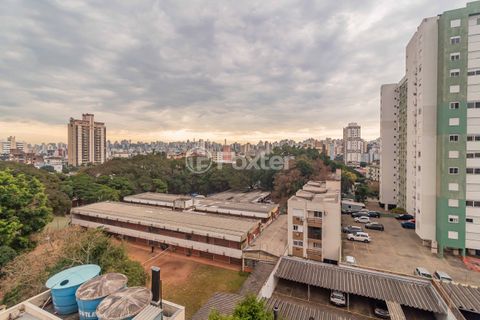 Image 17 - 864118