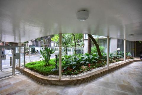 Image 9 - 864121