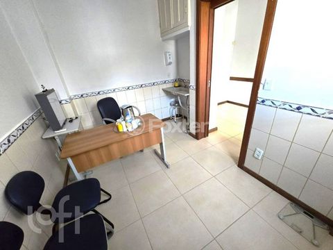Image 7 - 864130