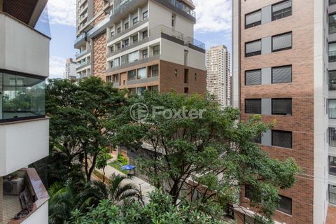 Image 17 - 864145