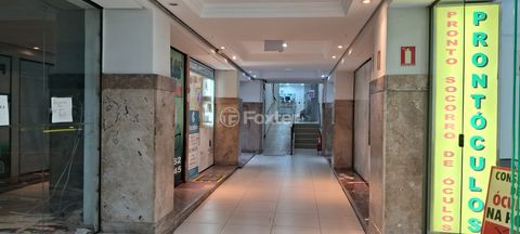 Image 10 - 864215