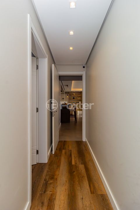 Image 7 - 864299