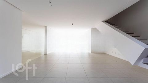 Image 3 - 864316