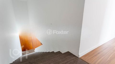 Image 10 - 864316