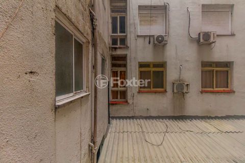 Image 17 - 864408