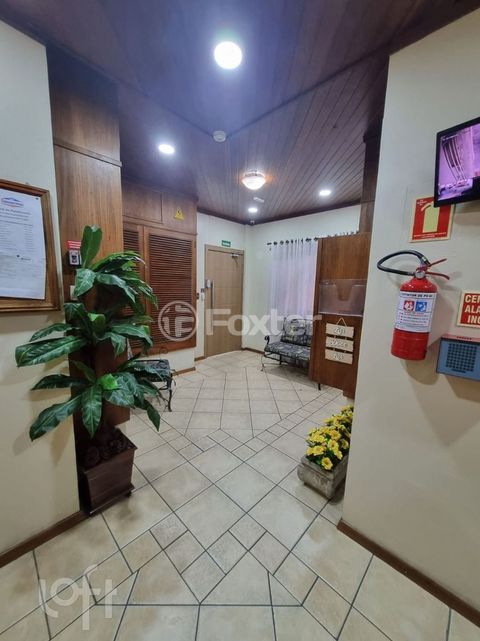 Image 3 - 864597