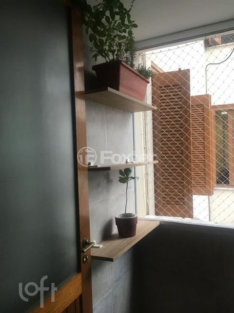 Image 9 - 864597