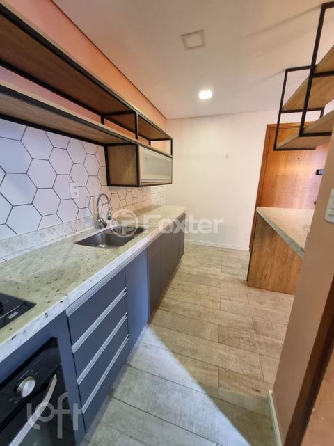 Image 7 - 864597