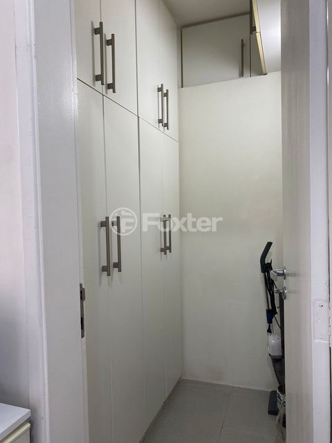 Image 7 - 864822