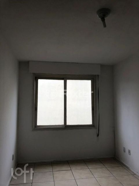 Image 9 - 864823