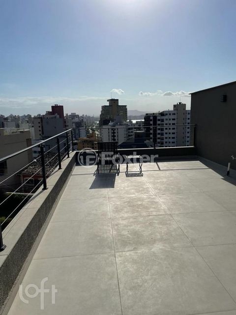 Image 10 - 864864