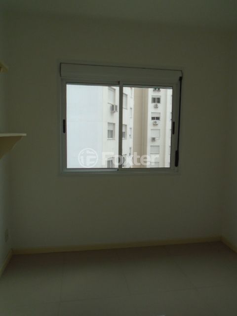 Image 6 - 864877