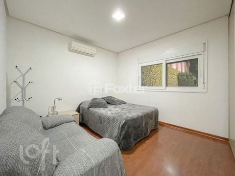 Image 7 - 864921
