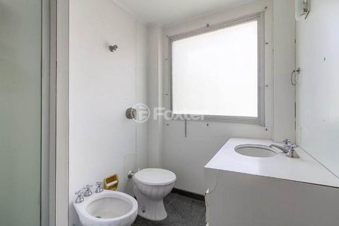 Image 19 - 864939