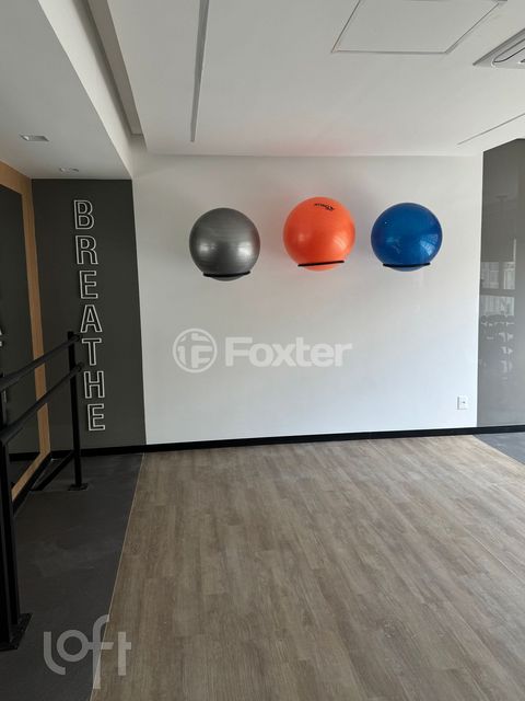 Image 7 - 865000