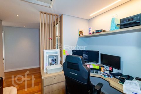 Image 10 - 865007